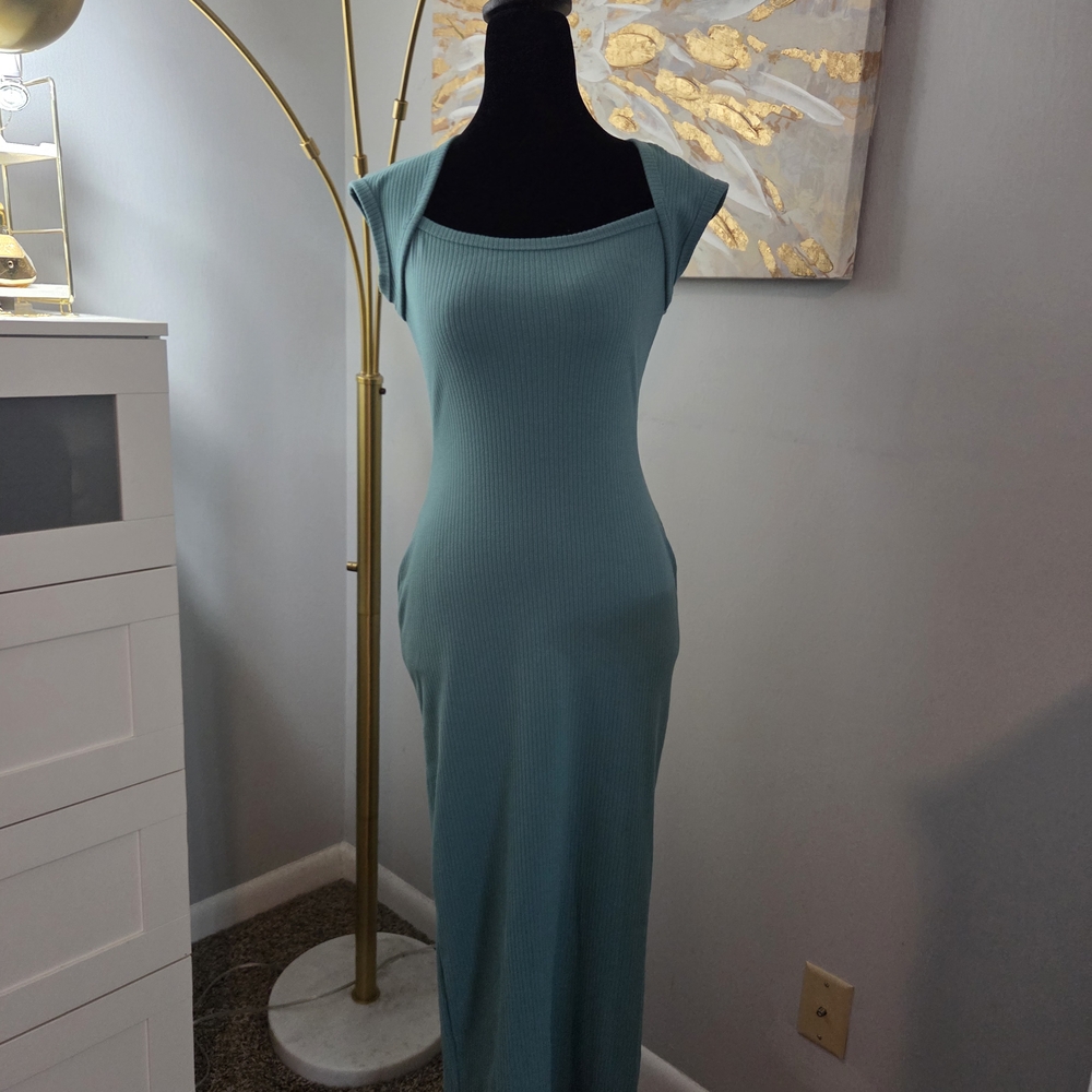 Elegant Teal Ribbed Dress